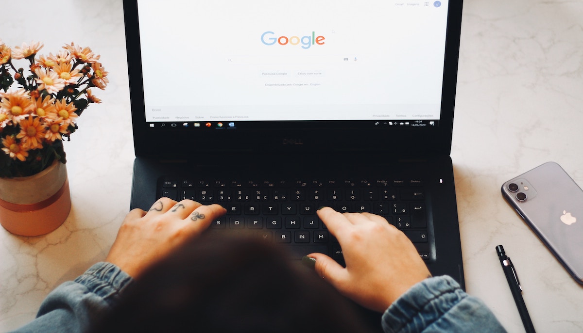 Le référencement SEO parasite, c&rsquo;est quoi ?  Définition, comment ça marche, notre astuce…