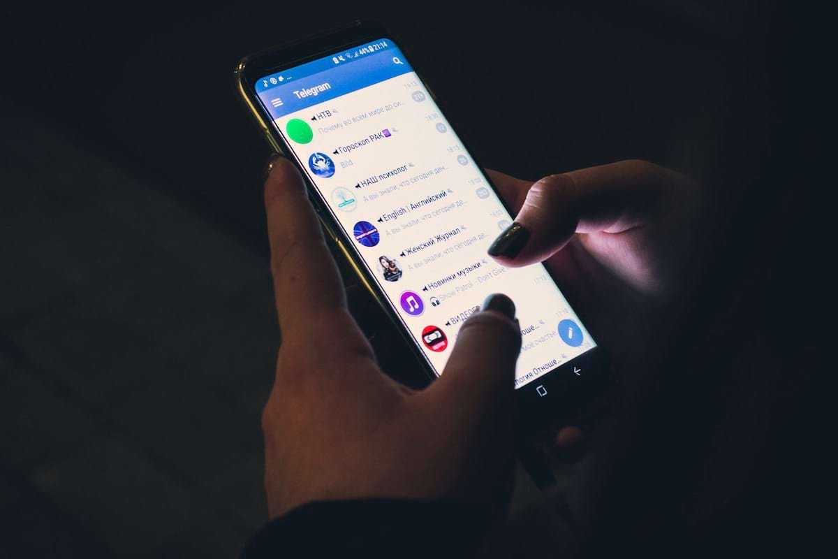 Telegram, c&rsquo;est quoi ? Définition et décryptage du succès de l&rsquo;application de messagerie