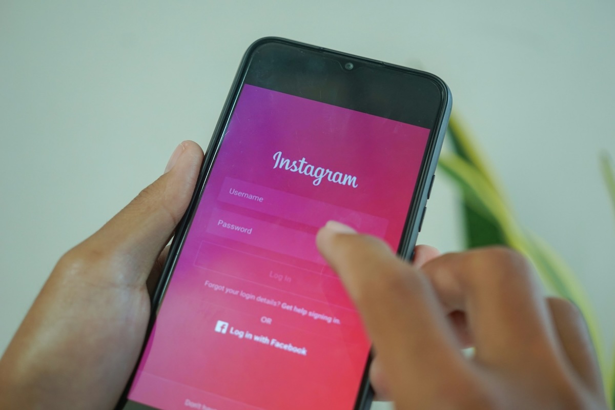 Comment ne plus se disperser sur son téléphone au travail ?